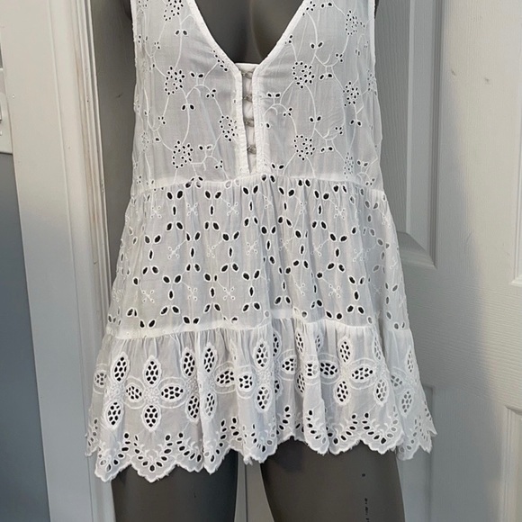 NWOT AMERICAN EAGLE EYELET BLOUSE Sz M - Picture 3 of 7